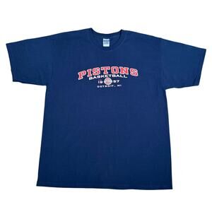 Detroit Pistons Basketball T Shirt XL Blue NBA Gildan Ultra Cotton Detroit MI